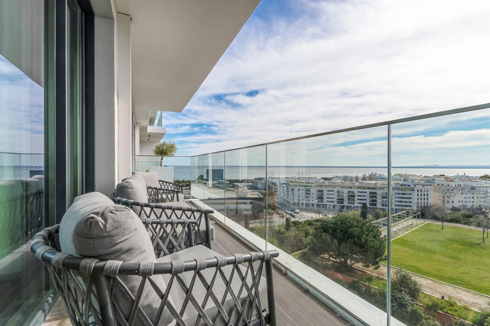 0 Praça Príncipe Perfeito 1103