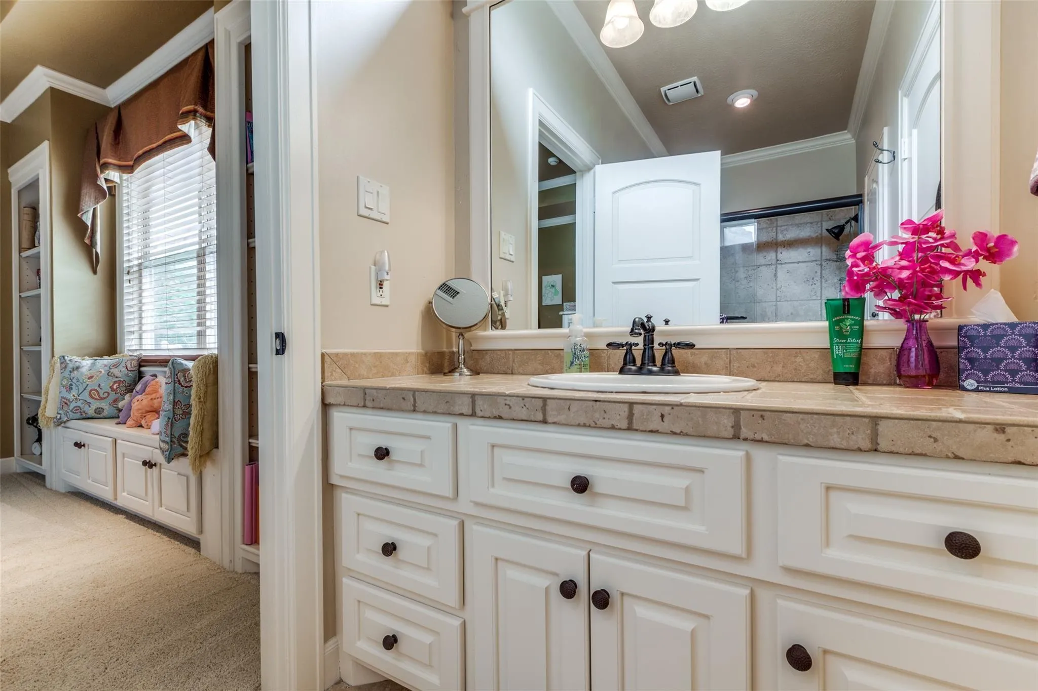 10 Player Green Place