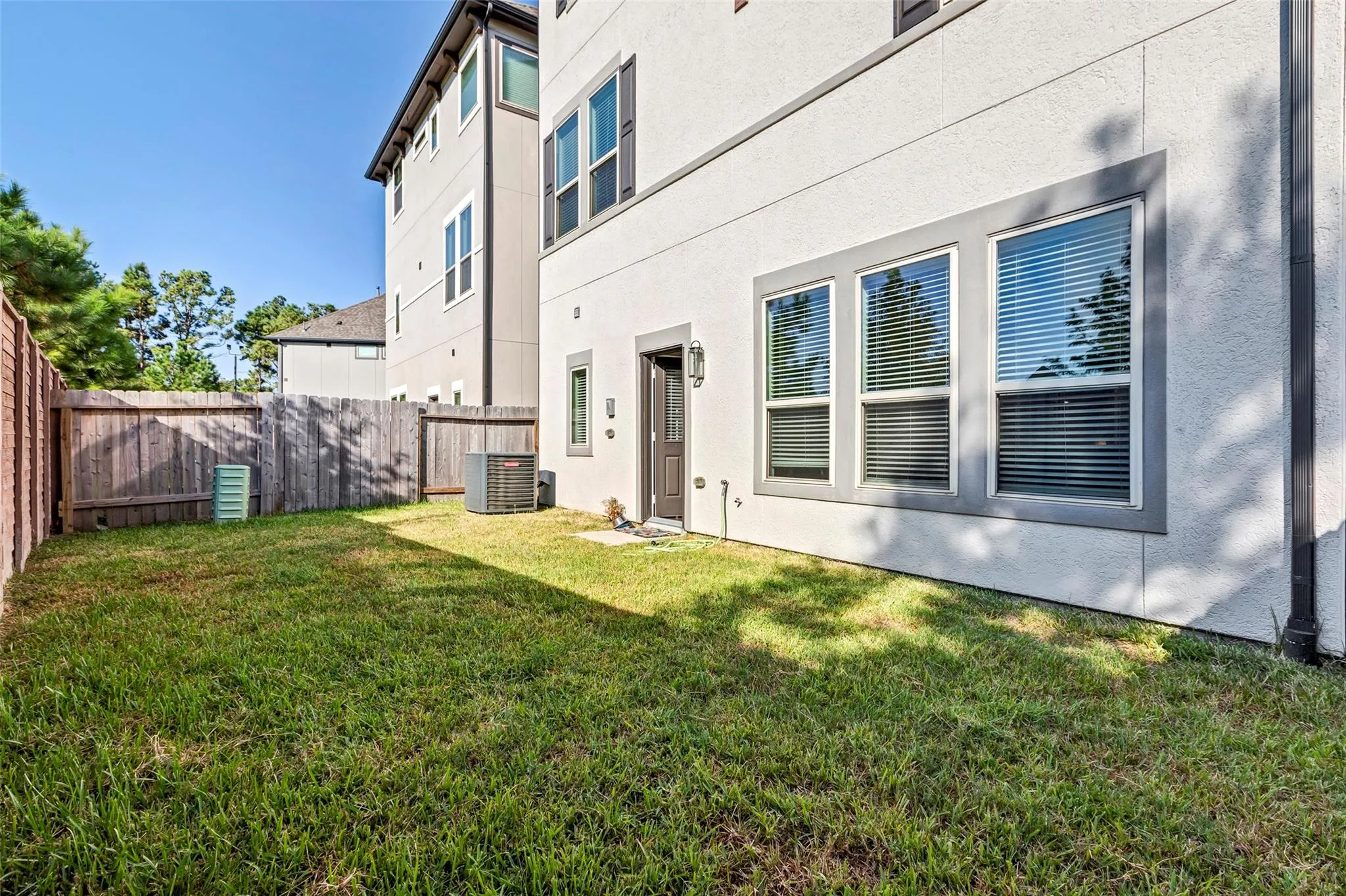 10619 Centre Green Way