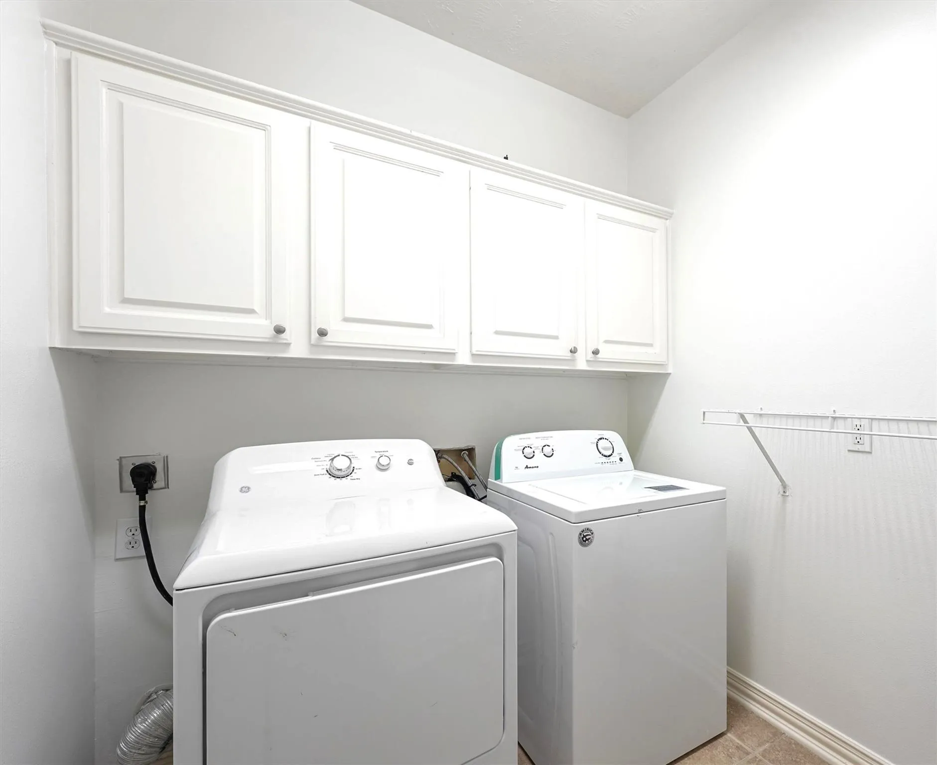 131 E Mirror Ridge Circle  The Woodlands