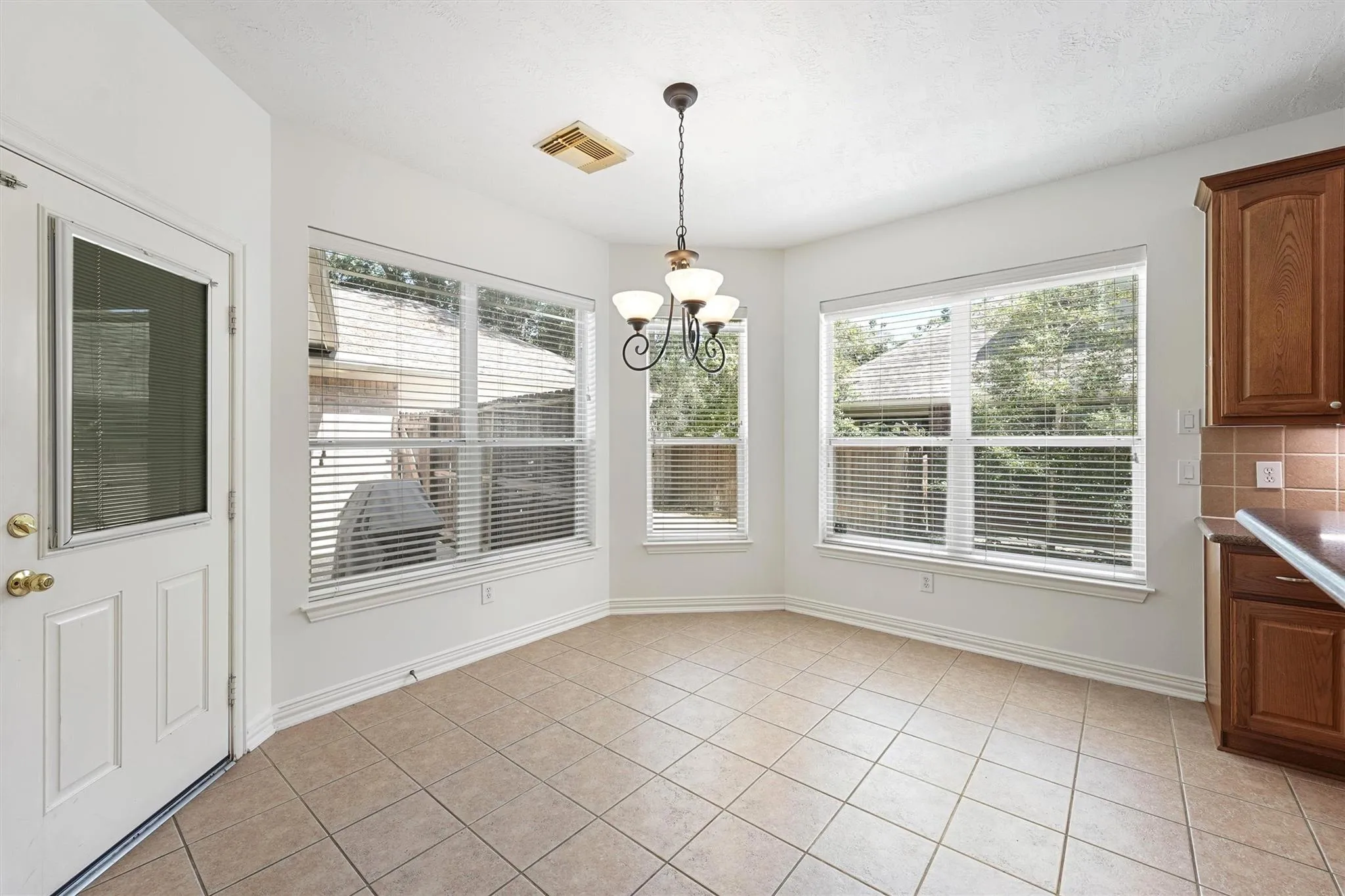 131E Mirror Ridge Circle-The-Woodlands