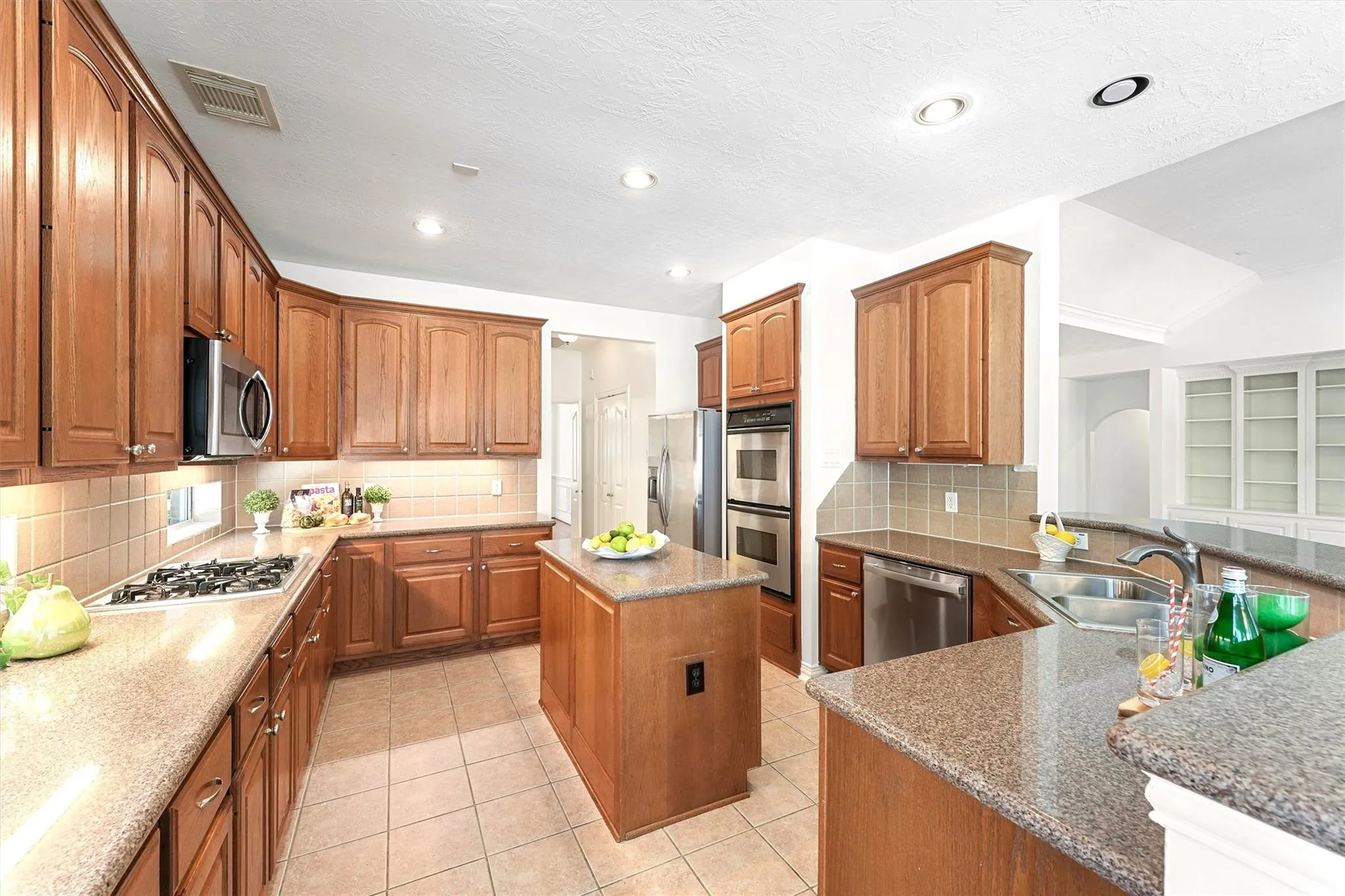 131E Mirror Ridge Circle-The-Woodlands