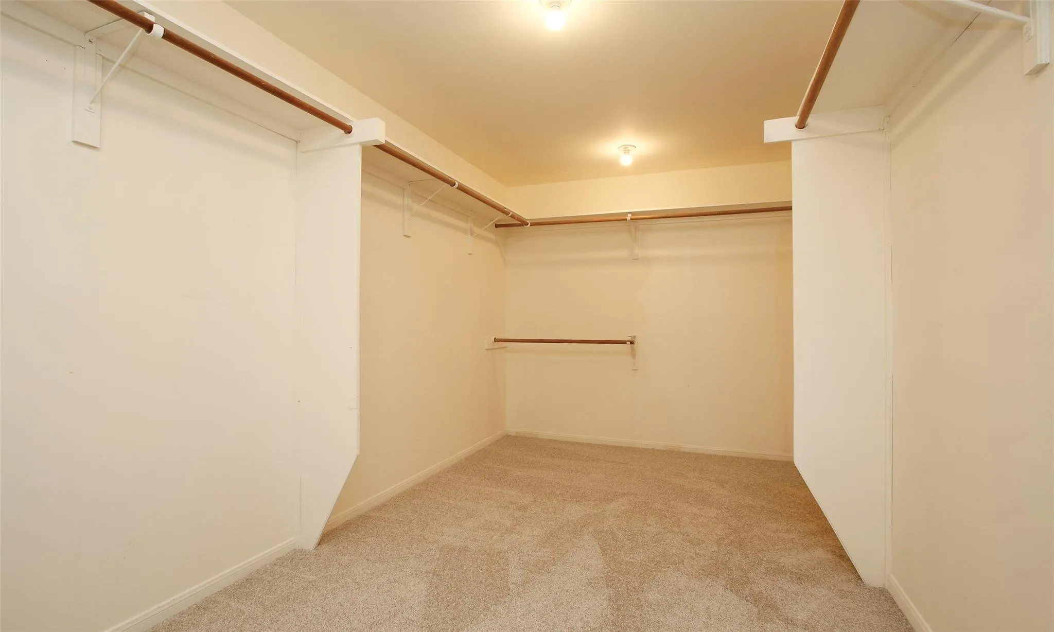 15226 Highsprings Drive