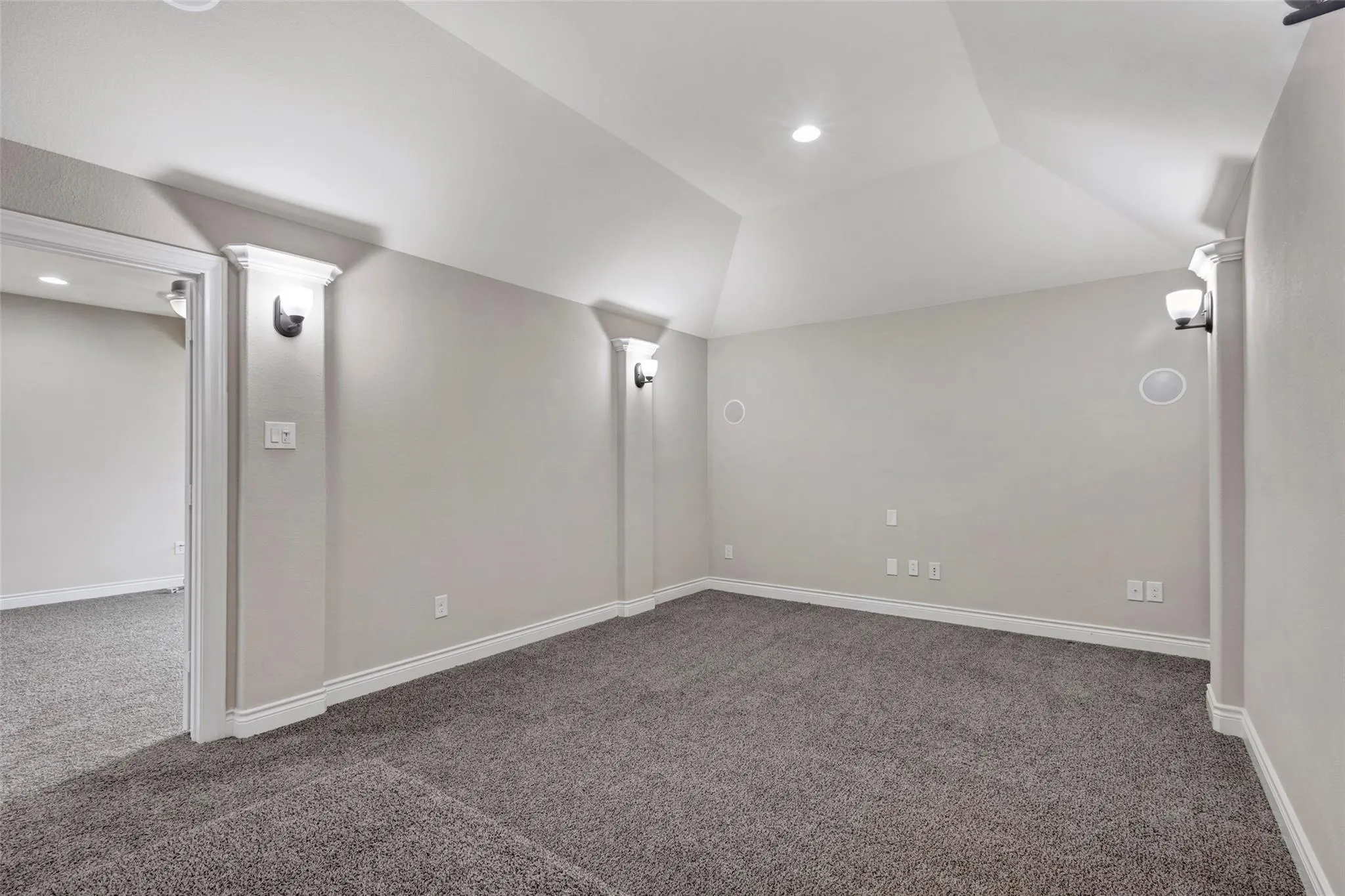 19303 Sanctuary Robin Lane