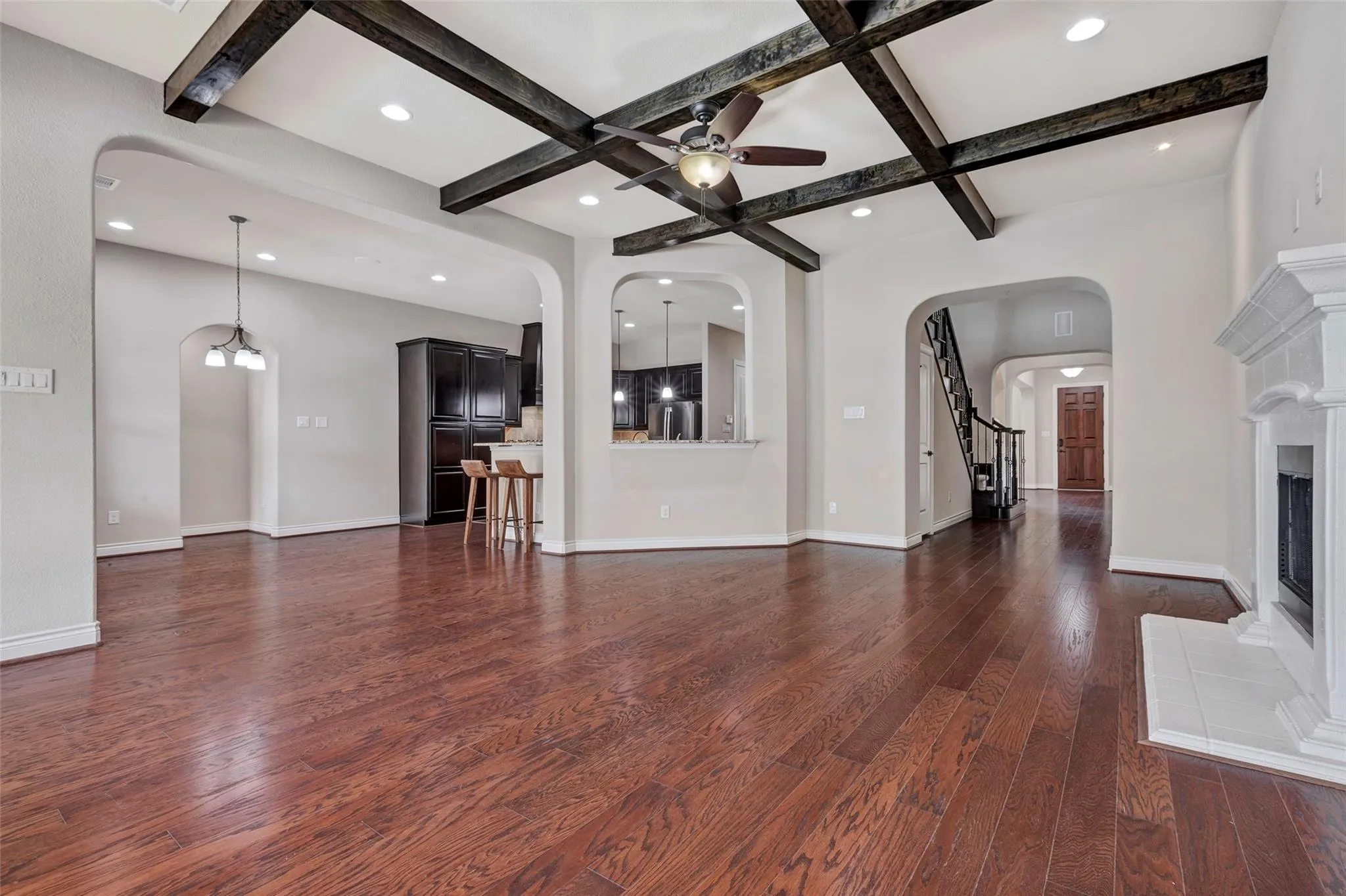 19303 Sanctuary Robin Lane