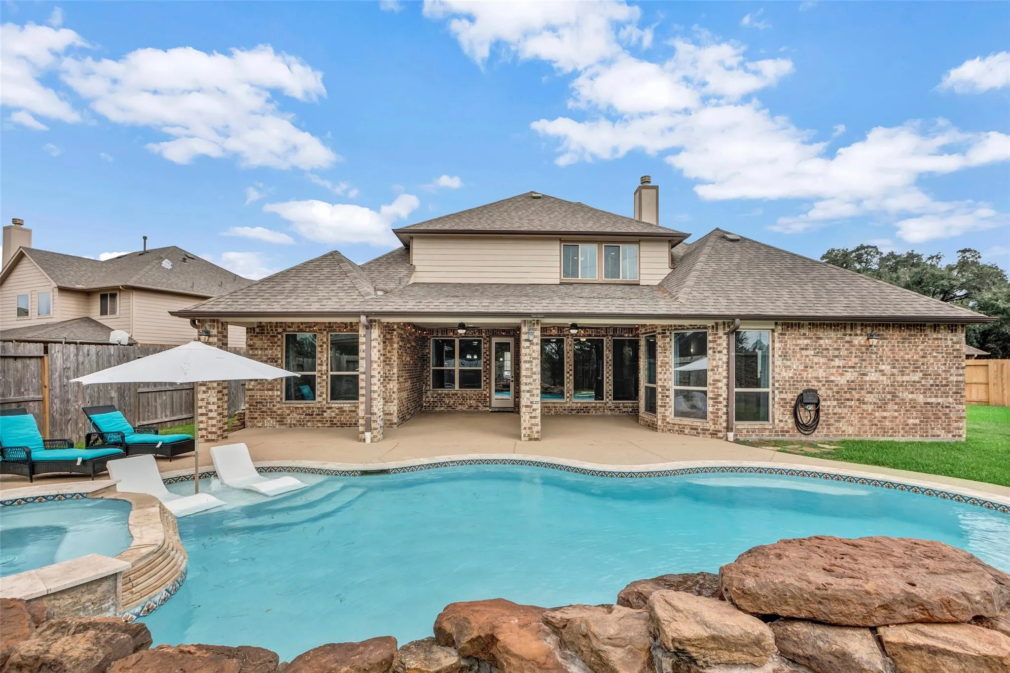 19303 Sanctuary Robin Lane