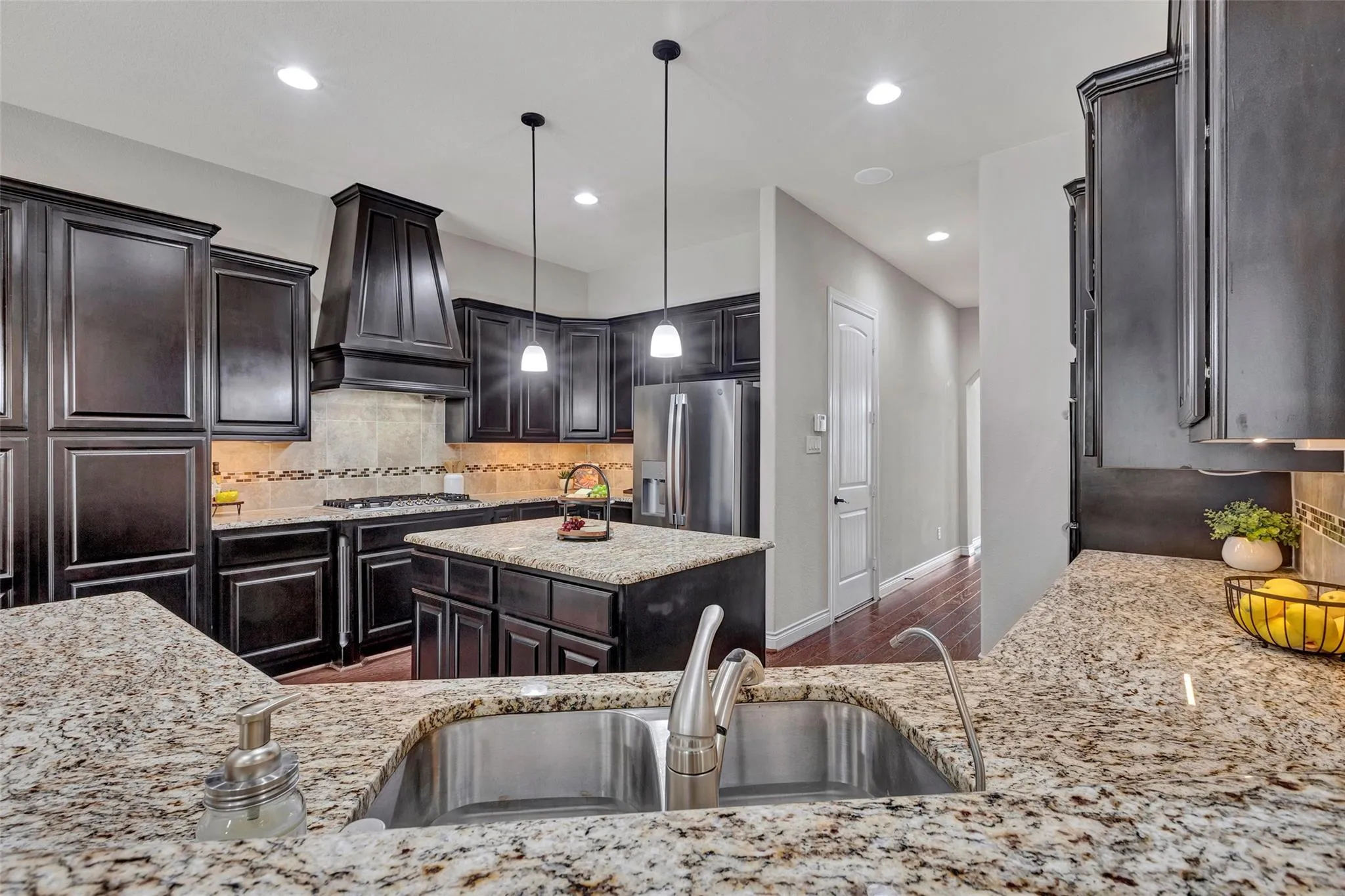 19303 Sanctuary Robin Lane