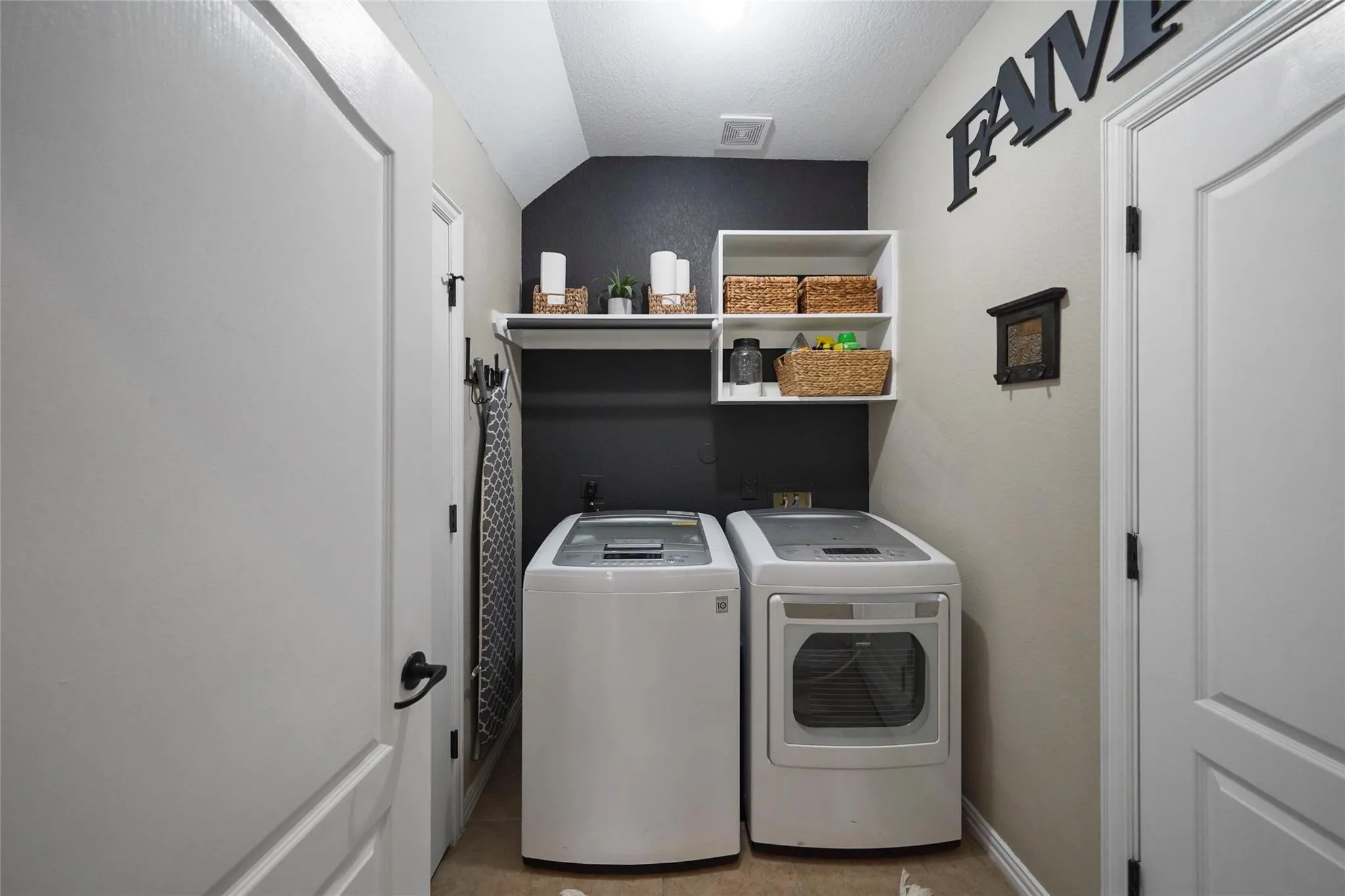 22310 Mosshall Court