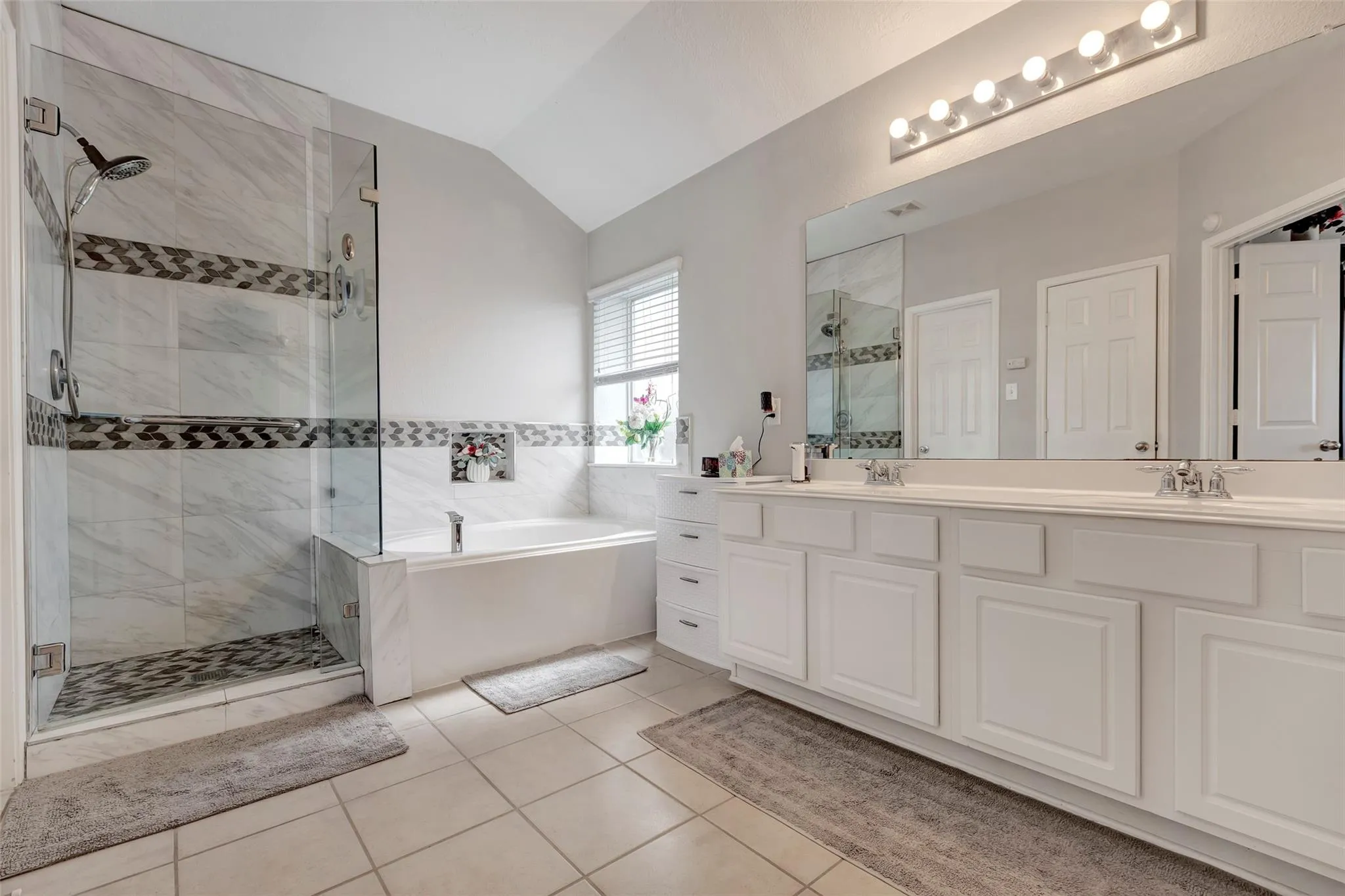 28543 Lockeridge View Drive