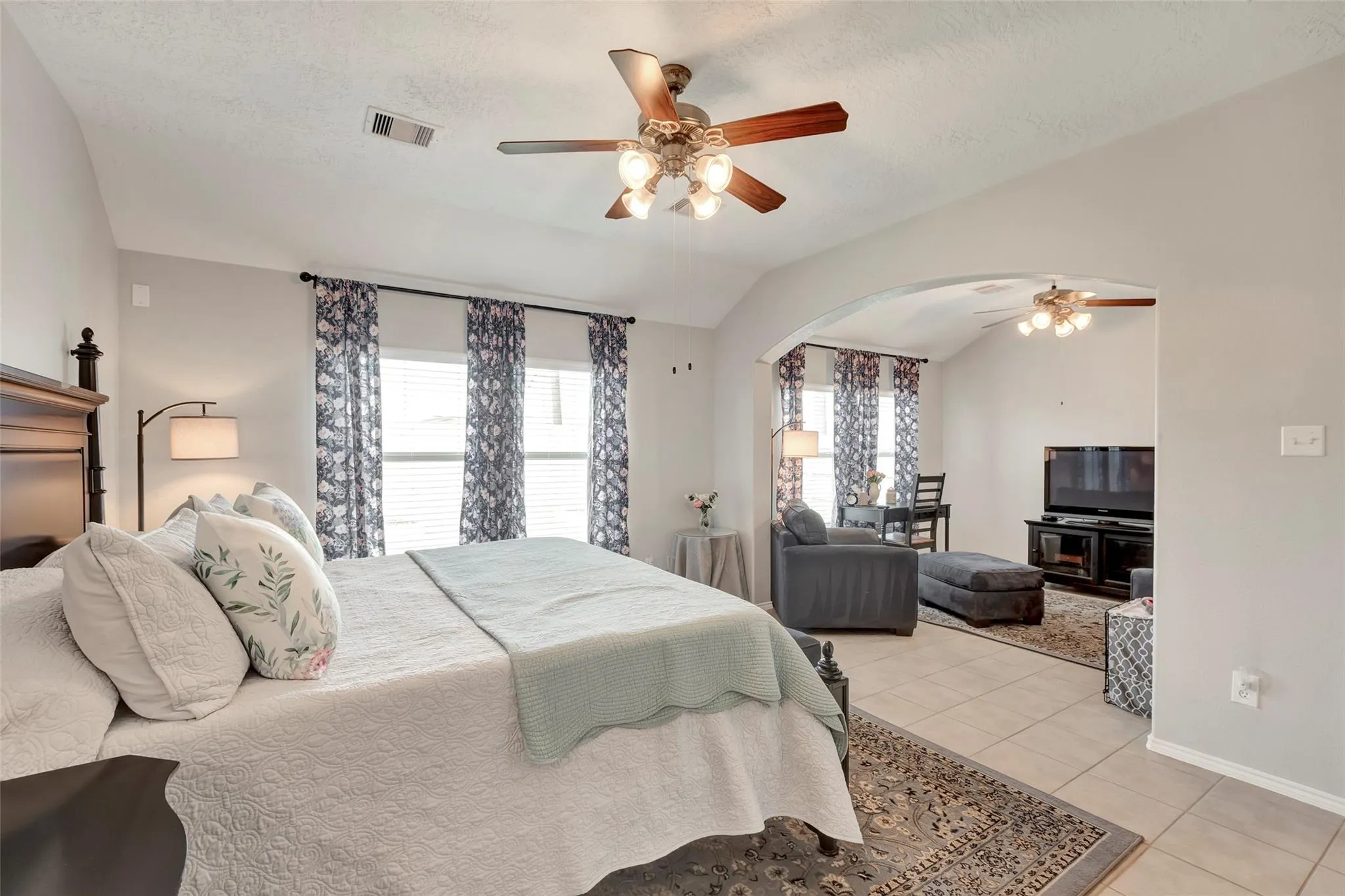 28543 Lockeridge View Drive