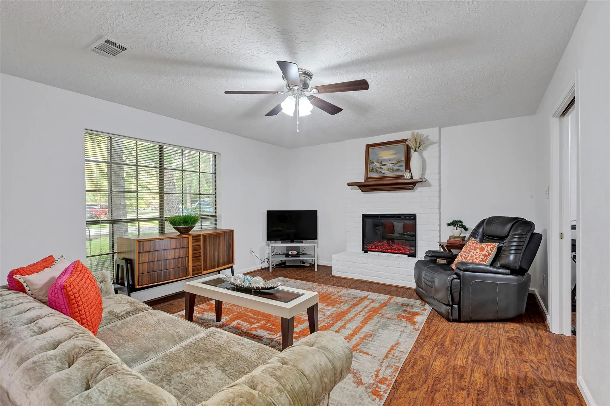 36 Pinewood Forest Court