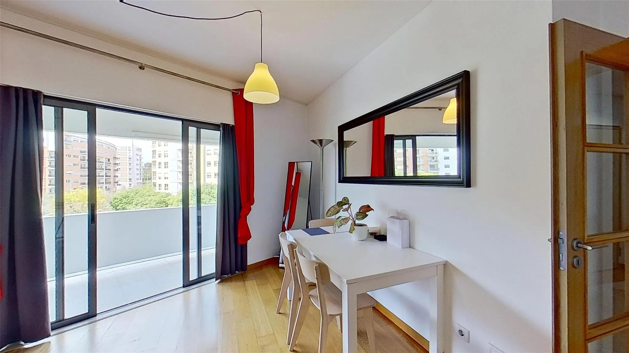 42 Alameda dos Oceanos