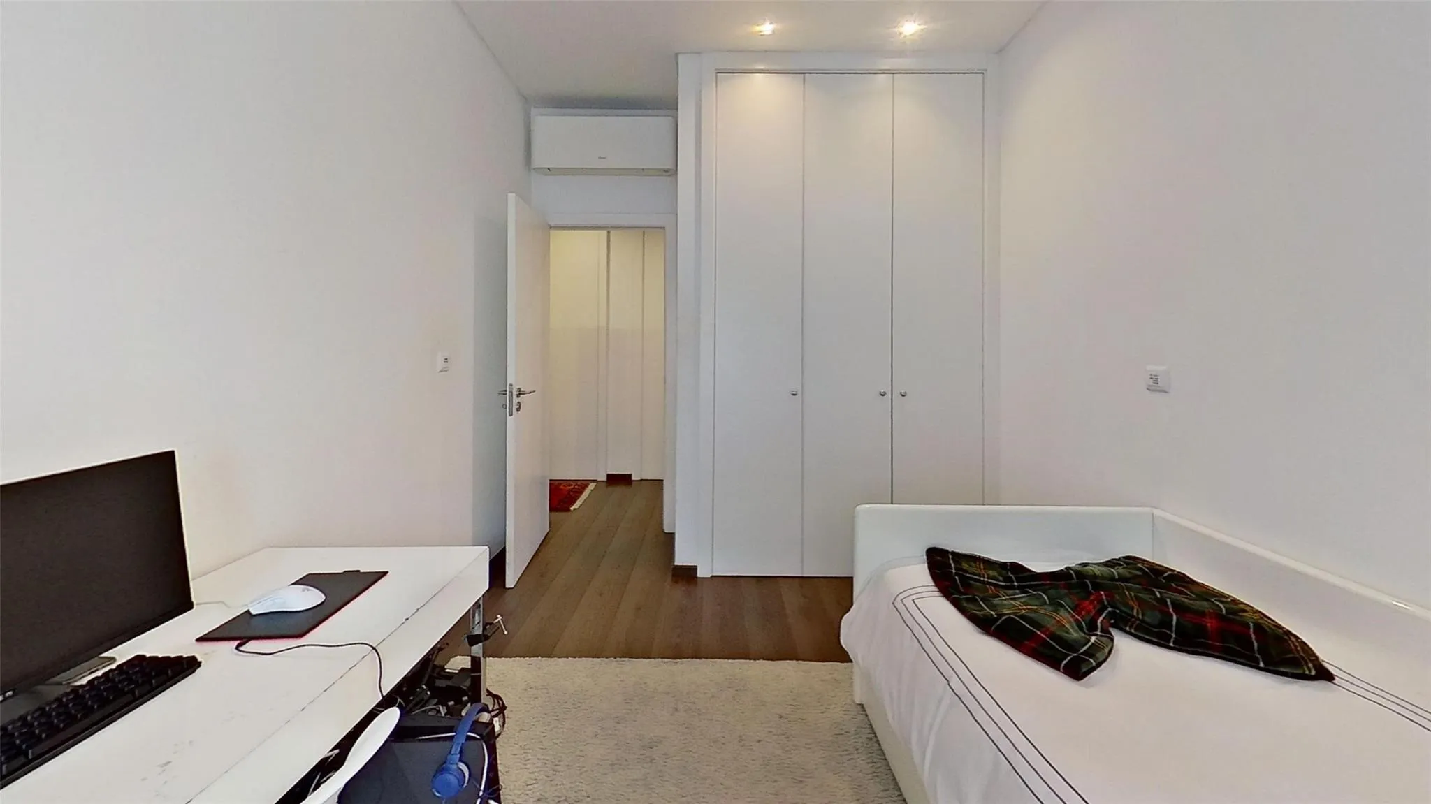 6-6C Rua Dr. João António Gonçalves 1B