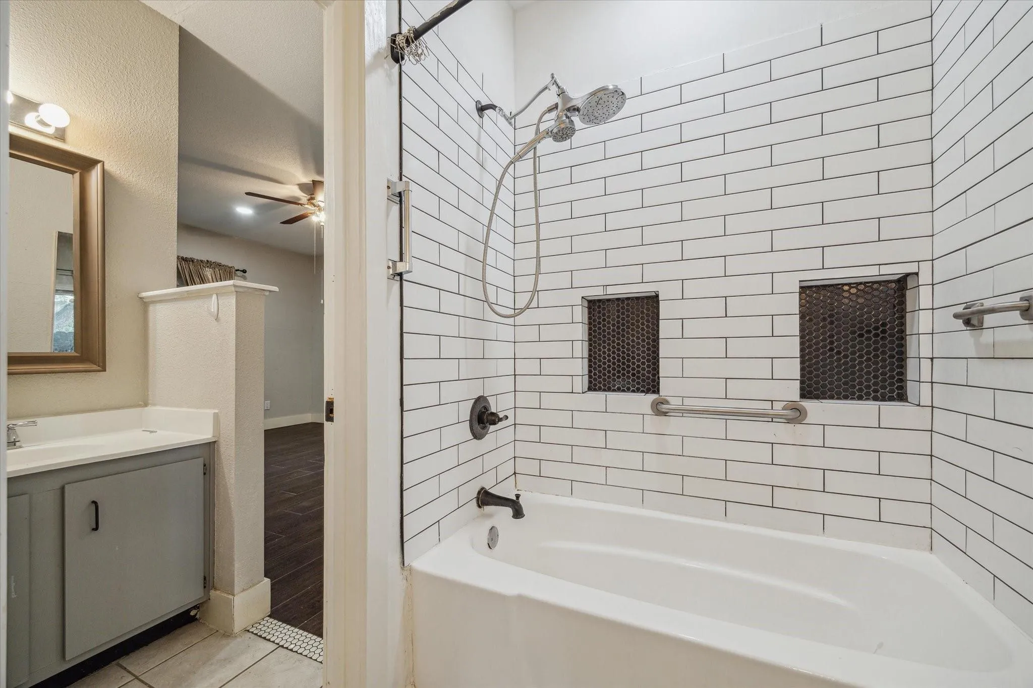 8100 Cambridge Street-125