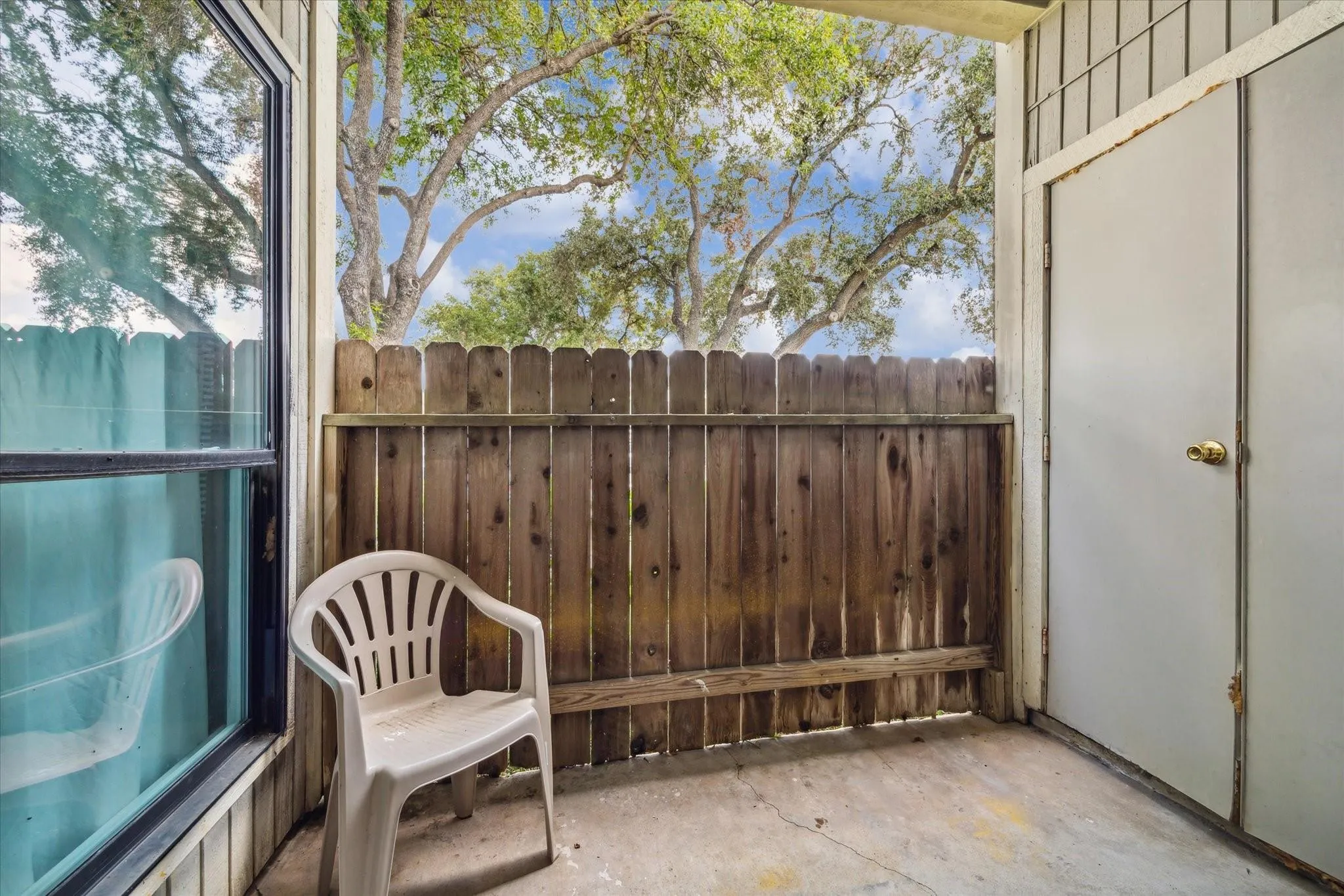 8100 Cambridge Street-125