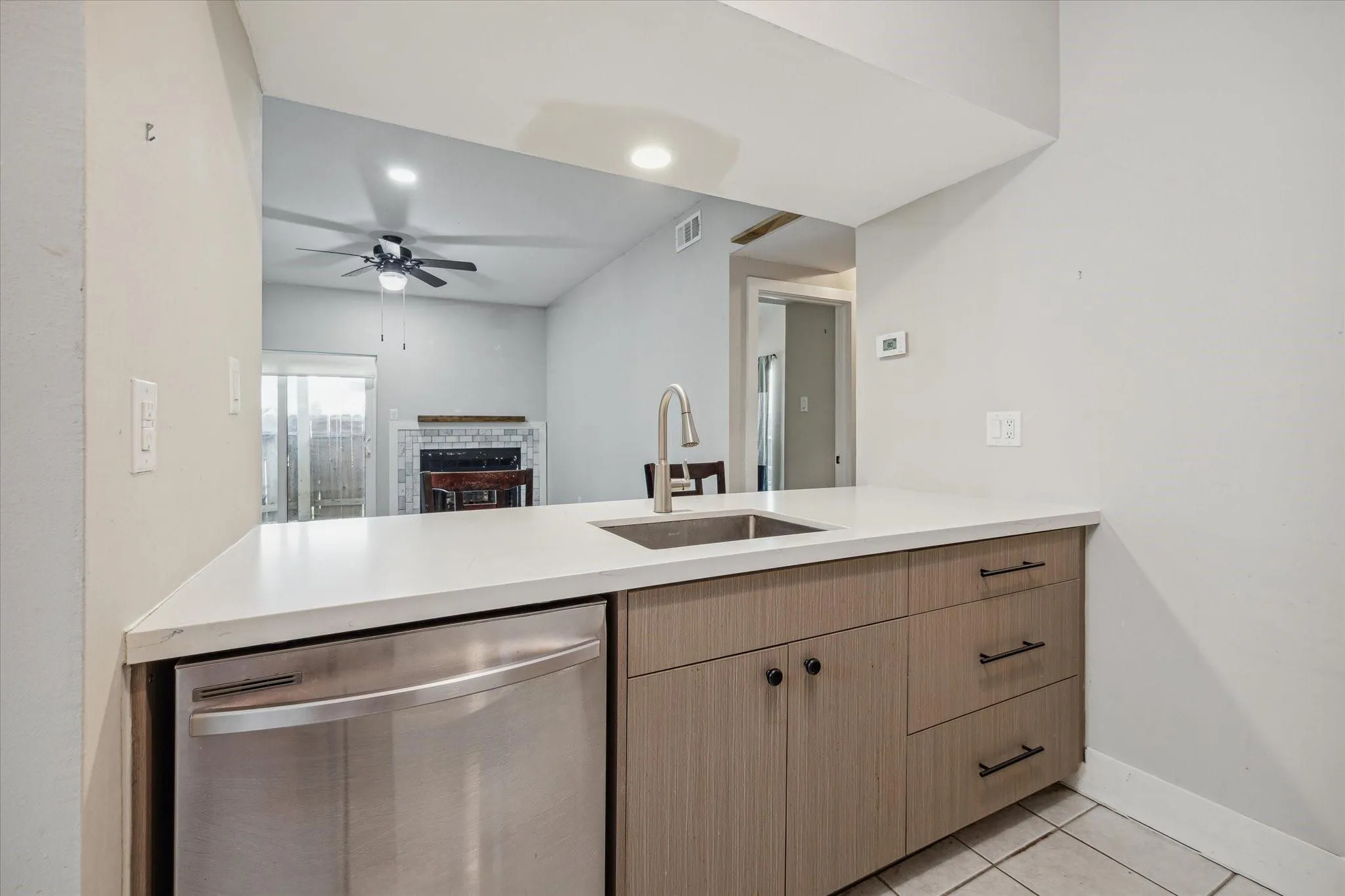 8100 Cambridge Street-125