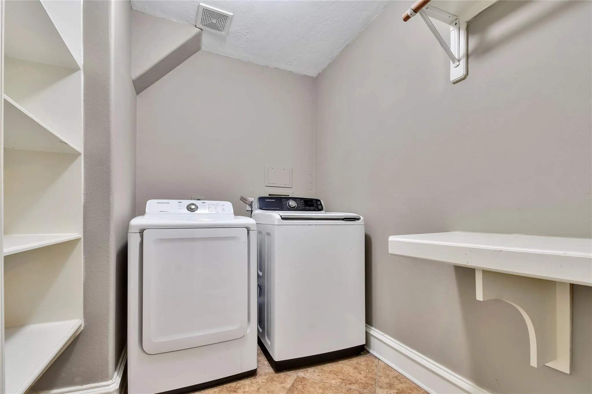 8519 Split Branch Lane