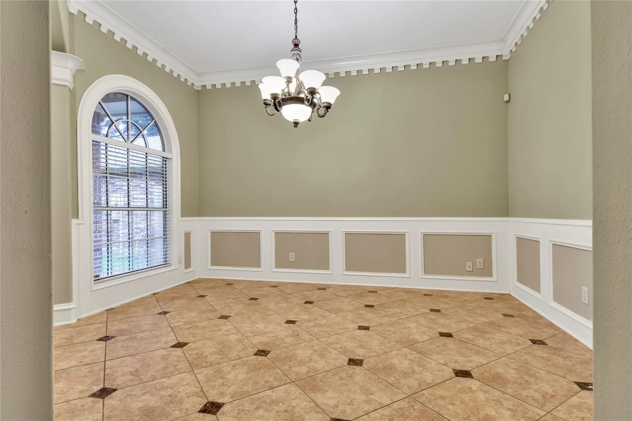 8519 Split Branch Lane