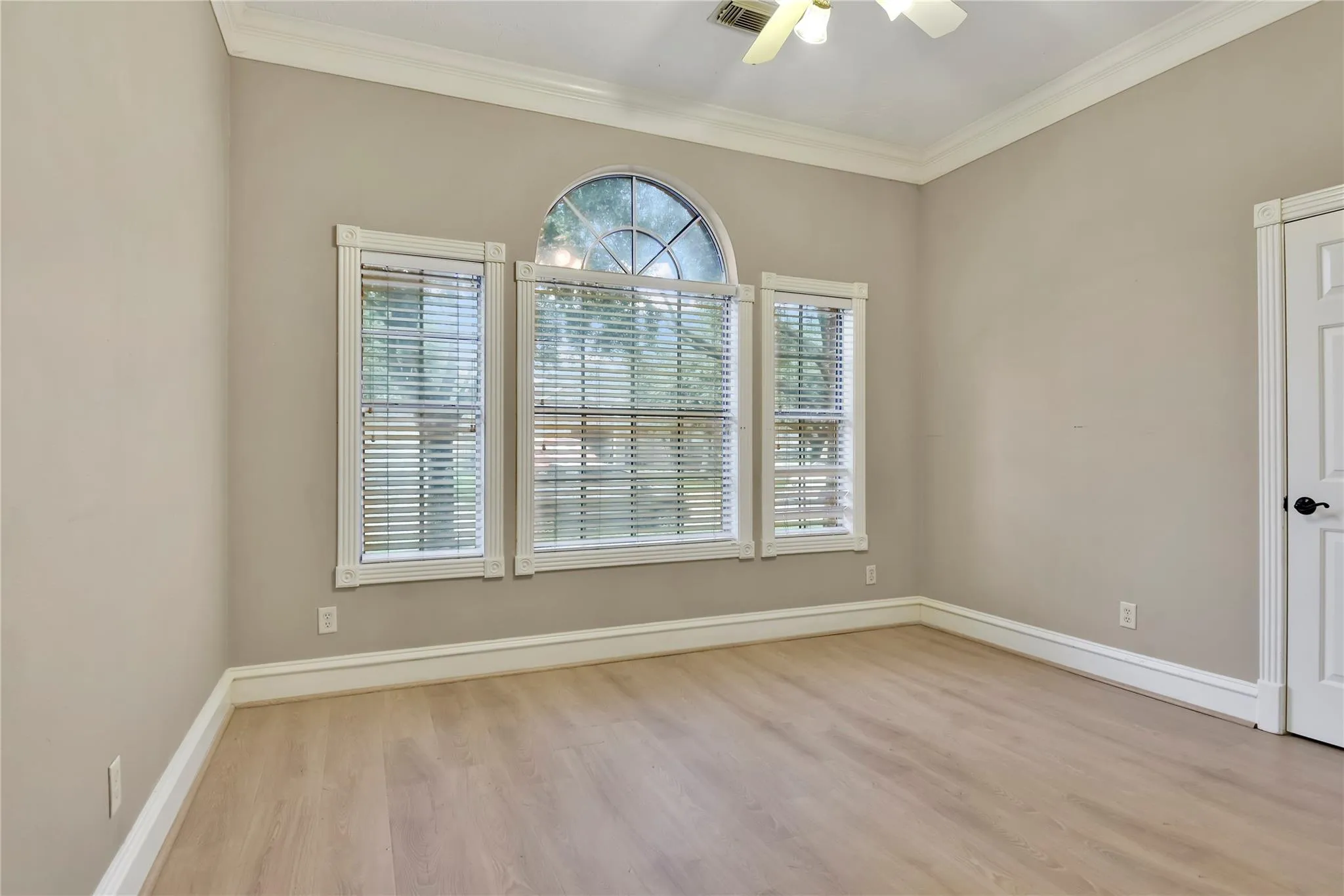 8519 Split Branch Lane